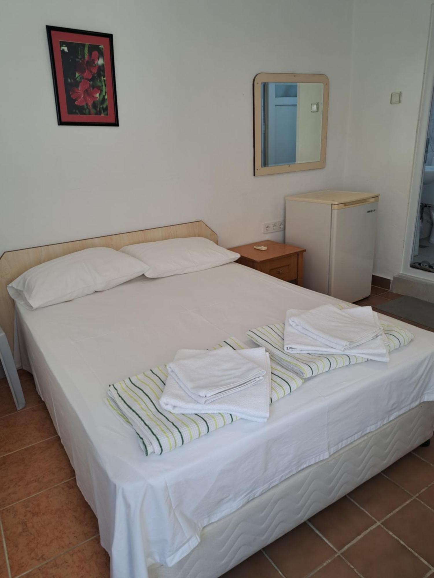 Martili Villa Lara Antália Quarto foto