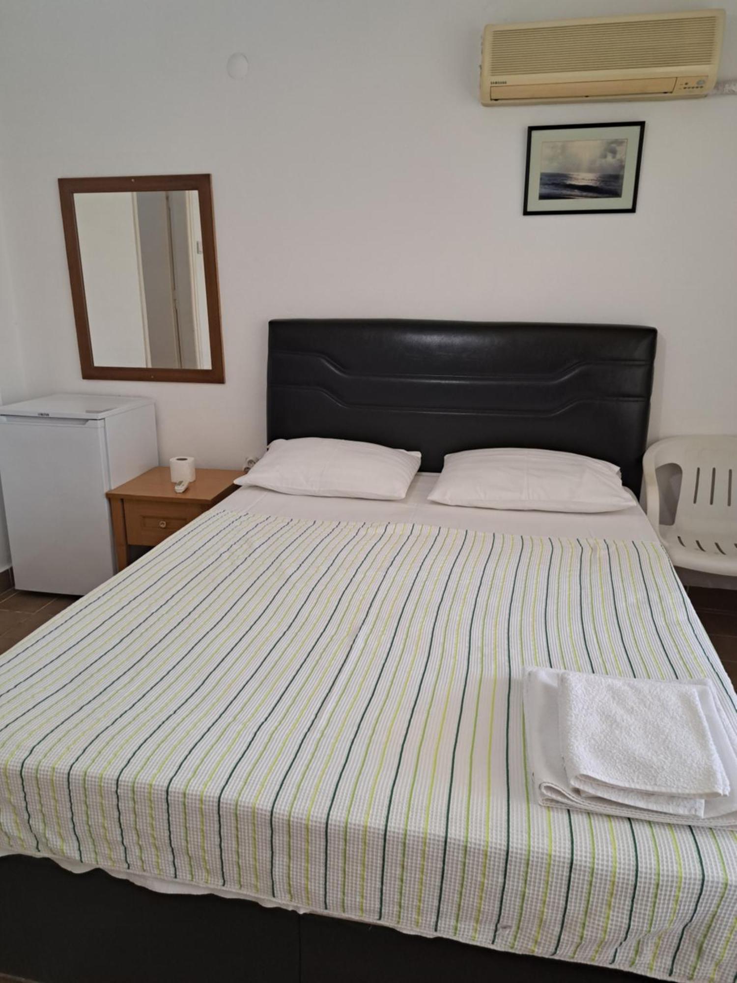 Martili Villa Lara Antália Quarto foto